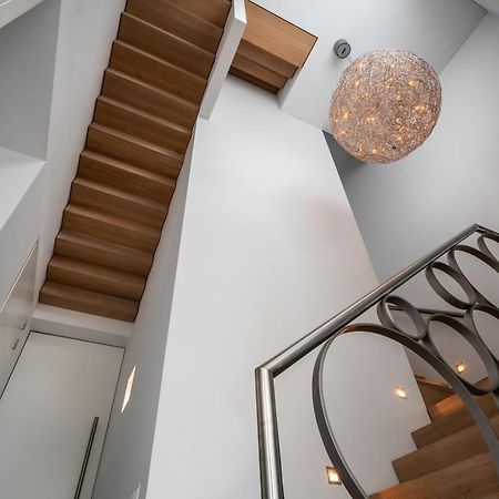 Bed & Wellness Boxtel, Luxe Kamer Met Airco En Eigen Badkamer, Ligbad Exterior photo